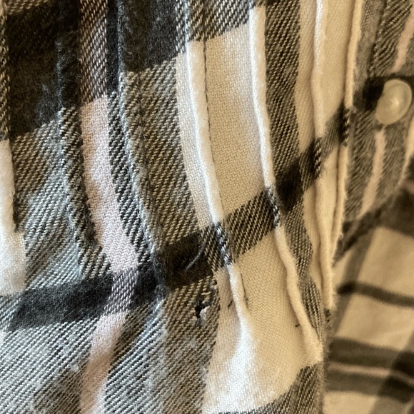Ahh-mazingly soft American Eagle Flannel XS - Picture 5 of 5